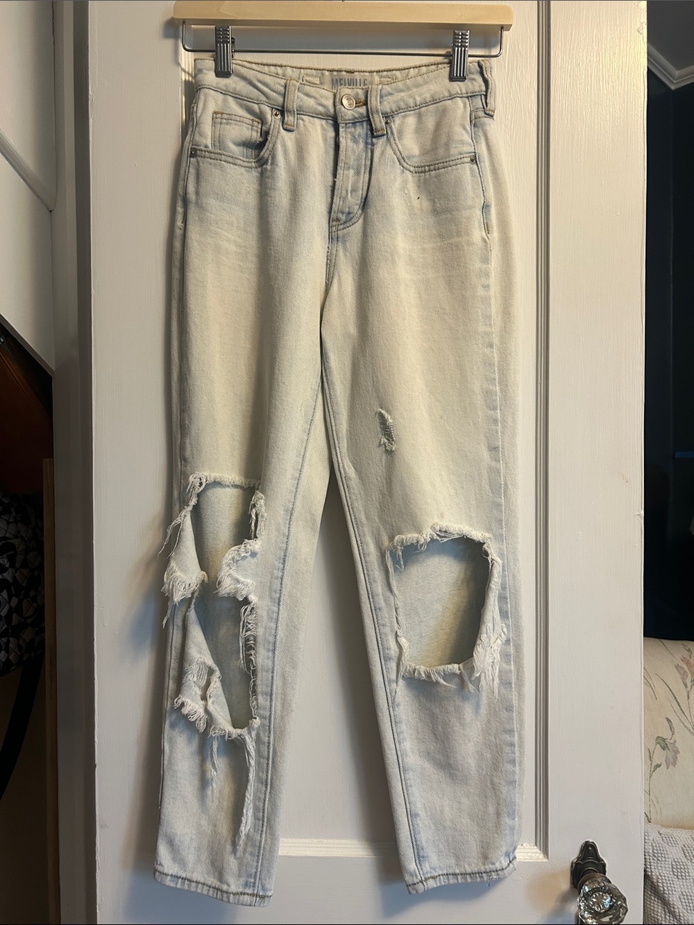 Brandy Melville High Waisted Mom Jeans Light Wash Extra Ripped